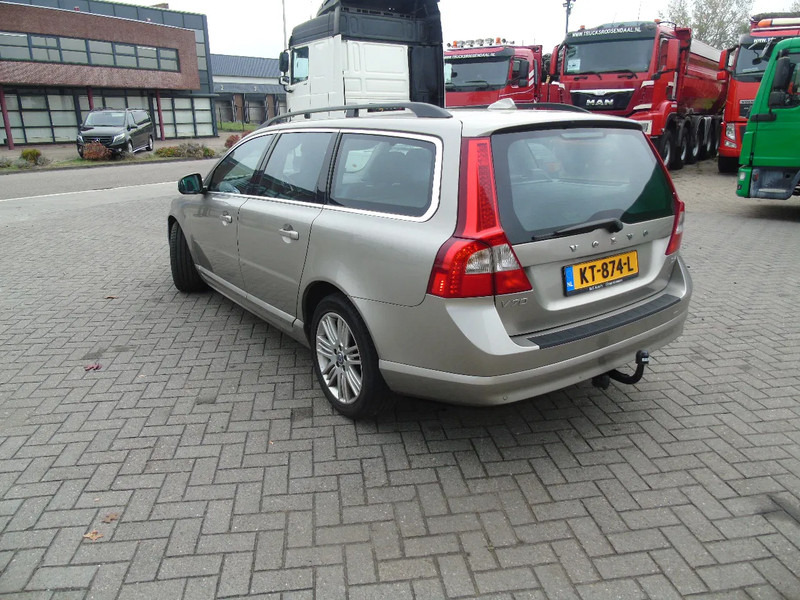 Volvo V70 + manual - Hatchback: slika Volvo V70 + manual - Hatchback Volvo V70 + manual - Hatchback: slika Volvo V70 + manual - Hatchback