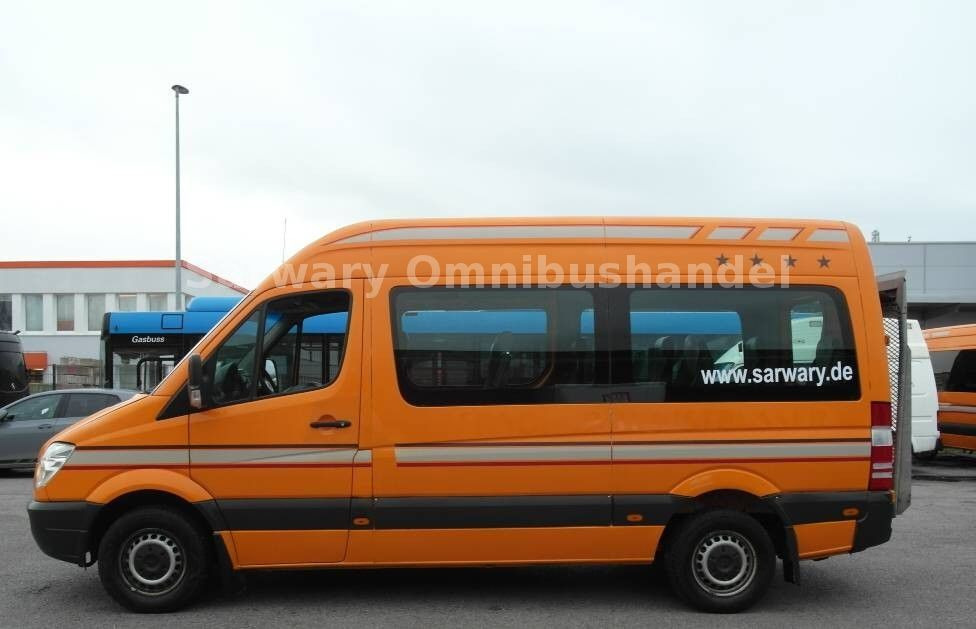 Mercedes-Benz 315 CDI Sprinter *Klima*12-Sitze*Lift*318 - Minibus, Putnički kombi: slika Mercedes-Benz 315 CDI Sprinter *Klima*12-Sitze*Lift*318 - Minibus, Putnički kombi Mercedes-Benz 315 CDI Sprinter *Klima*12-Sitze*Lift*318 - Minibus, Putnički kombi: slika Mercedes-Benz 315 CDI Sprinter *Klima*12-Sitze*Lift*318 - Minibus, Putnički kombi