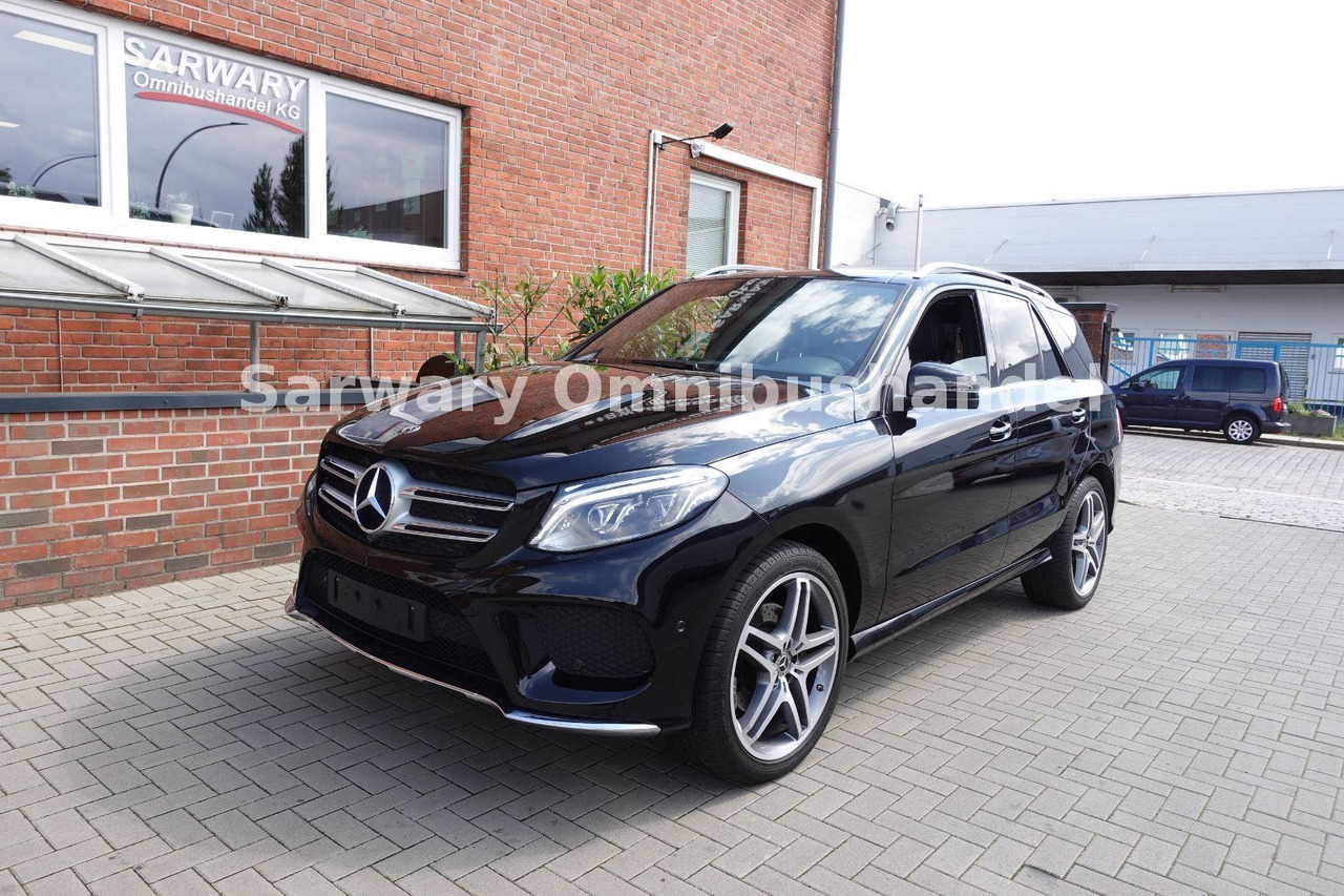 Mercedes-Benz GLE 350 d 4Matic *AMG-Line*AHK*Pano*H&K*Navi* - SUV: slika Mercedes-Benz GLE 350 d 4Matic *AMG-Line*AHK*Pano*H&K*Navi* - SUV Mercedes-Benz GLE 350 d 4Matic *AMG-Line*AHK*Pano*H&K*Navi* - SUV: slika Mercedes-Benz GLE 350 d 4Matic *AMG-Line*AHK*Pano*H&K*Navi* - SUV