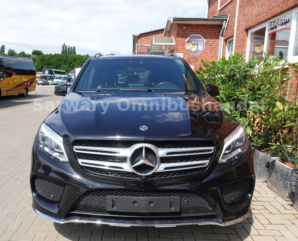 Mercedes-Benz GLE 350 d 4Matic *AMG-Line*AHK*Pano*H&K*Navi* - SUV: slika Mercedes-Benz GLE 350 d 4Matic *AMG-Line*AHK*Pano*H&K*Navi* - SUV Mercedes-Benz GLE 350 d 4Matic *AMG-Line*AHK*Pano*H&K*Navi* - SUV: slika Mercedes-Benz GLE 350 d 4Matic *AMG-Line*AHK*Pano*H&K*Navi* - SUV