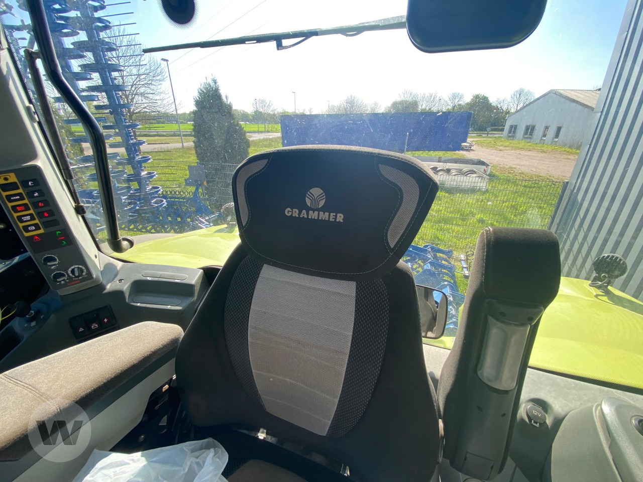 Traktor CLAAS Axion 850: slika Traktor CLAAS Axion 850 Traktor CLAAS Axion 850: slika Traktor CLAAS Axion 850