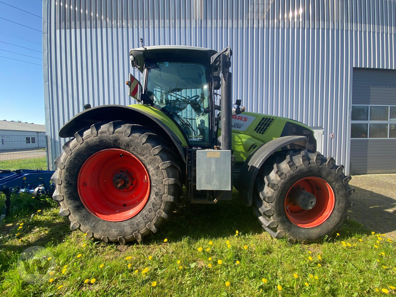 CLAAS Axion 850 - Traktor: slika CLAAS Axion 850 - Traktor CLAAS Axion 850 - Traktor: slika CLAAS Axion 850 - Traktor