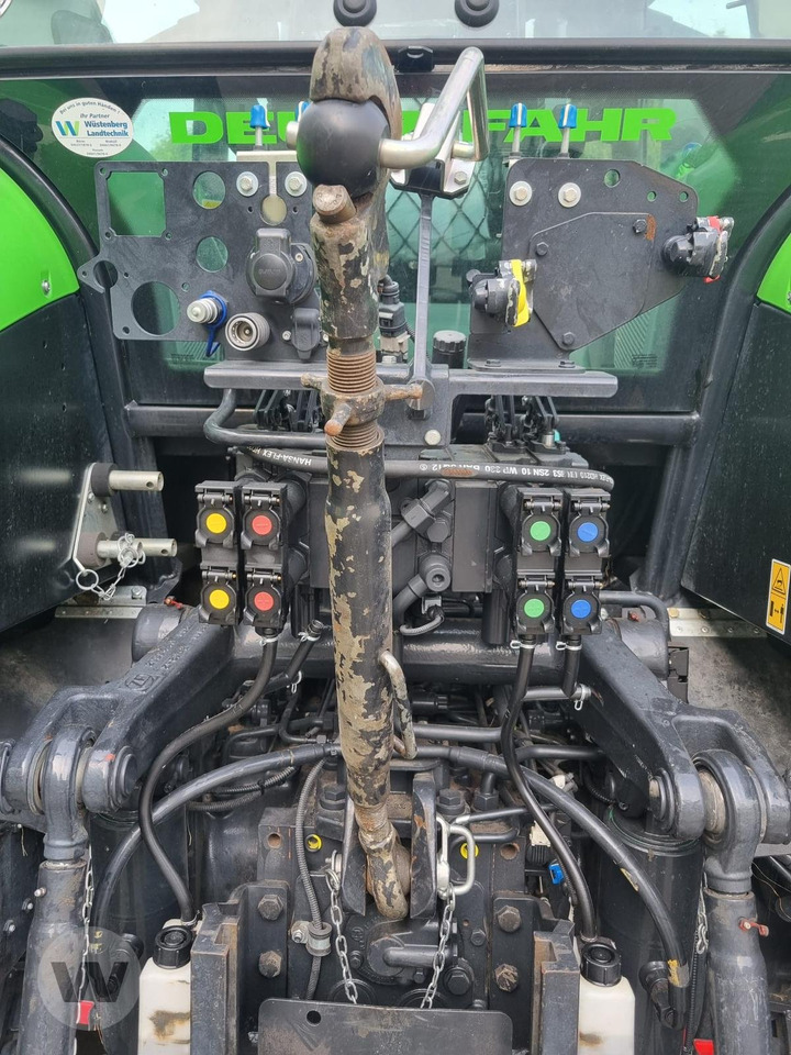 Deutz-Fahr Agrotron 6145.4 - Traktor: slika Deutz-Fahr Agrotron 6145.4 - Traktor Deutz-Fahr Agrotron 6145.4 - Traktor: slika Deutz-Fahr Agrotron 6145.4 - Traktor