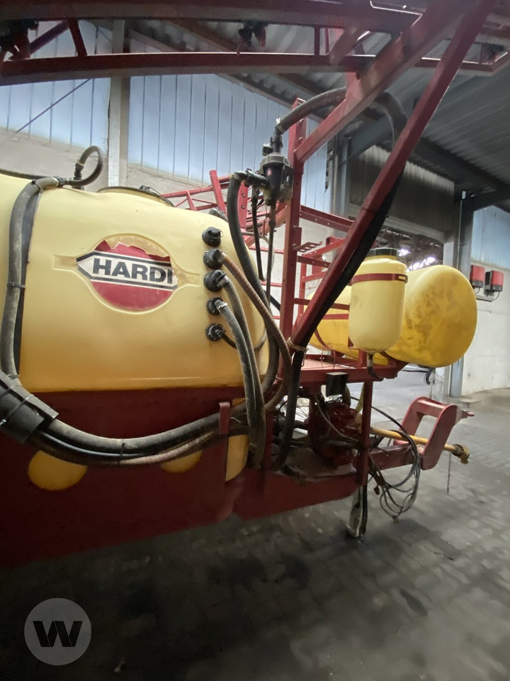 Hardi Navigator 3000 Echo - Vučena prskalica: slika Hardi Navigator 3000 Echo - Vučena prskalica Hardi Navigator 3000 Echo - Vučena prskalica: slika Hardi Navigator 3000 Echo - Vučena prskalica