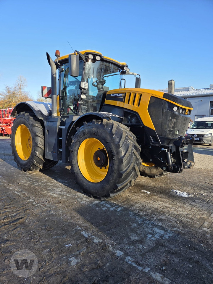JCB FasTrac 8330 - Traktor: slika JCB FasTrac 8330 - Traktor JCB FasTrac 8330 - Traktor: slika JCB FasTrac 8330 - Traktor