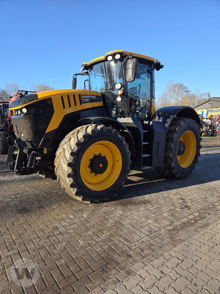 JCB FasTrac 8330 - Traktor: slika JCB FasTrac 8330 - Traktor JCB FasTrac 8330 - Traktor: slika JCB FasTrac 8330 - Traktor