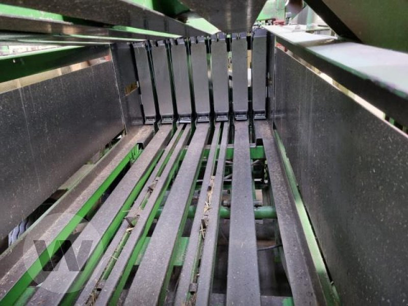 Krone Big Pack 120-80 - Kvadratna balirka: slika Krone Big Pack 120-80 - Kvadratna balirka Krone Big Pack 120-80 - Kvadratna balirka: slika Krone Big Pack 120-80 - Kvadratna balirka