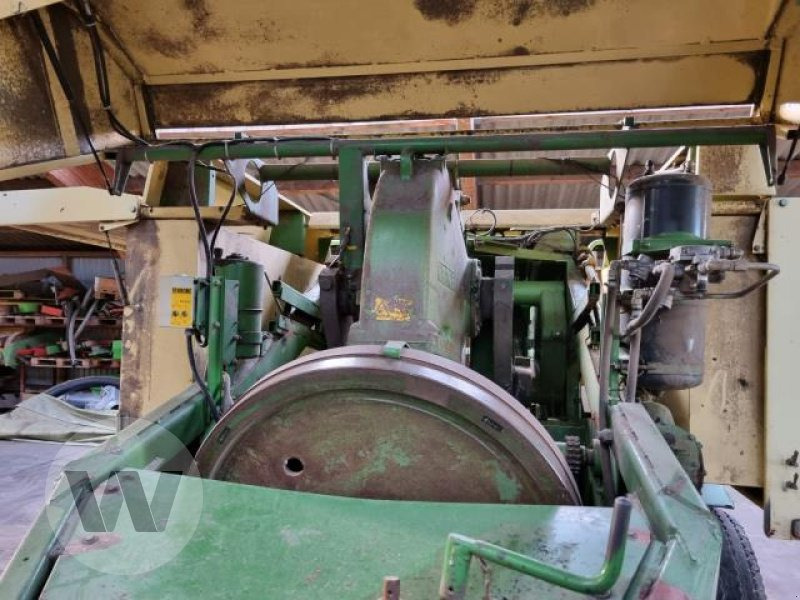 Krone Big Pack 120-80 - Kvadratna balirka: slika Krone Big Pack 120-80 - Kvadratna balirka Krone Big Pack 120-80 - Kvadratna balirka: slika Krone Big Pack 120-80 - Kvadratna balirka