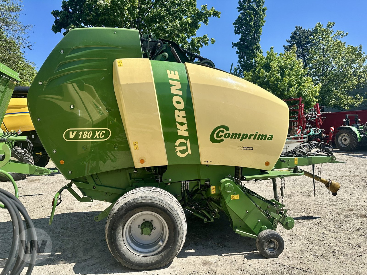 Krone Comprima V 180 XC - Rolo balirka: slika Krone Comprima V 180 XC - Rolo balirka Krone Comprima V 180 XC - Rolo balirka: slika Krone Comprima V 180 XC - Rolo balirka