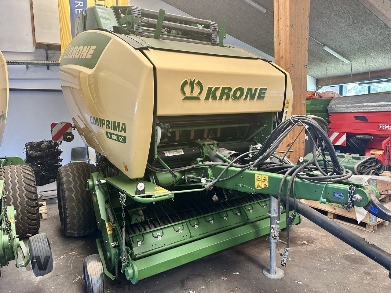 Krone Comprima V 180 XC - Rolo balirka: slika Krone Comprima V 180 XC - Rolo balirka Krone Comprima V 180 XC - Rolo balirka: slika Krone Comprima V 180 XC - Rolo balirka