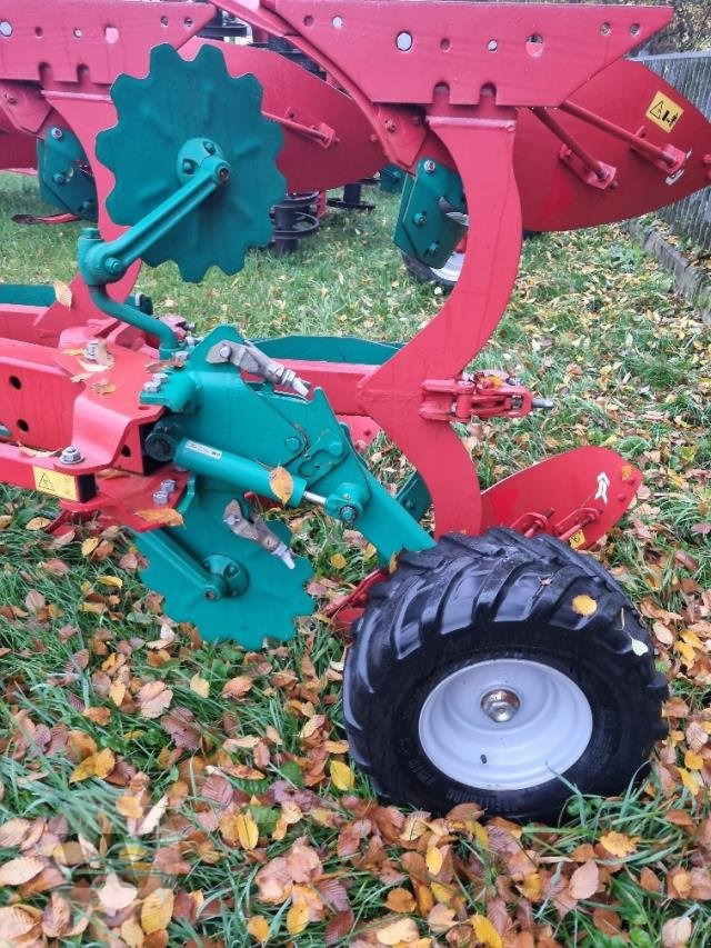 Kverneland EG 100 Vario - Plug: slika Kverneland EG 100 Vario - Plug Kverneland EG 100 Vario - Plug: slika Kverneland EG 100 Vario - Plug