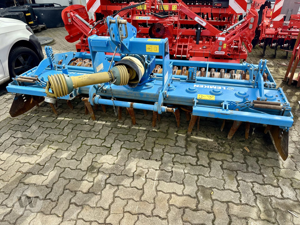 Lemken Zirkon 10/300 - Roto drljača: slika Lemken Zirkon 10/300 - Roto drljača Lemken Zirkon 10/300 - Roto drljača: slika Lemken Zirkon 10/300 - Roto drljača