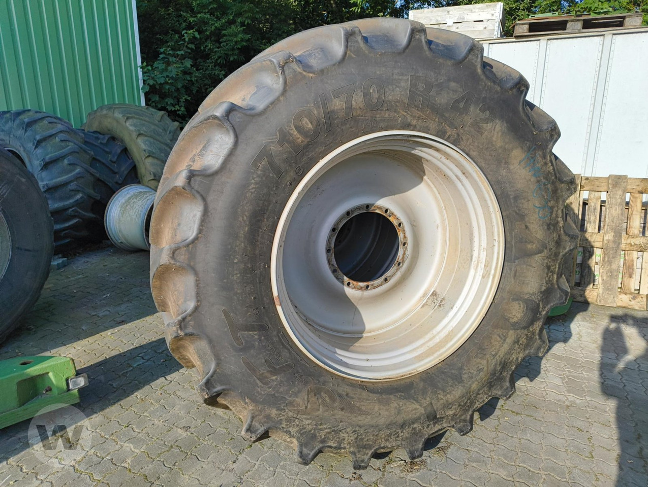 Mitas 710/70 R 42 - Kompletan kotač: slika Mitas 710/70 R 42 - Kompletan kotač Mitas 710/70 R 42 - Kompletan kotač: slika Mitas 710/70 R 42 - Kompletan kotač