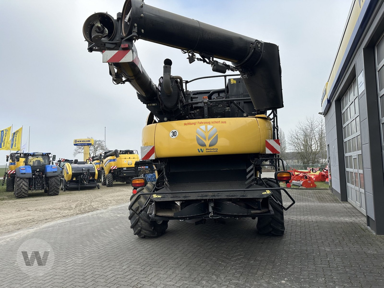 New Holland CR 10.90 - Kombajn za žetvu: slika New Holland CR 10.90 - Kombajn za žetvu New Holland CR 10.90 - Kombajn za žetvu: slika New Holland CR 10.90 - Kombajn za žetvu