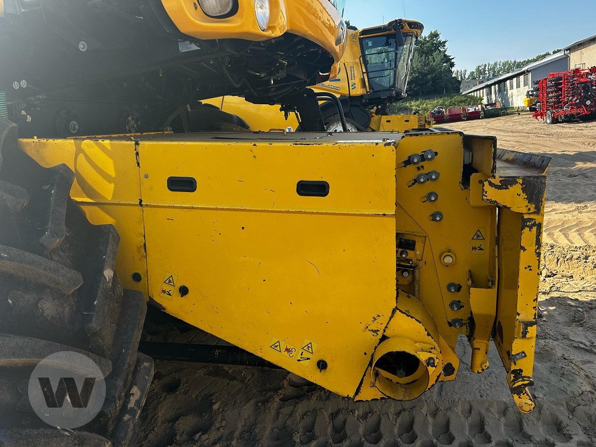 New Holland CR 9070 ELEV - Traktor: slika New Holland CR 9070 ELEV - Traktor New Holland CR 9070 ELEV - Traktor: slika New Holland CR 9070 ELEV - Traktor