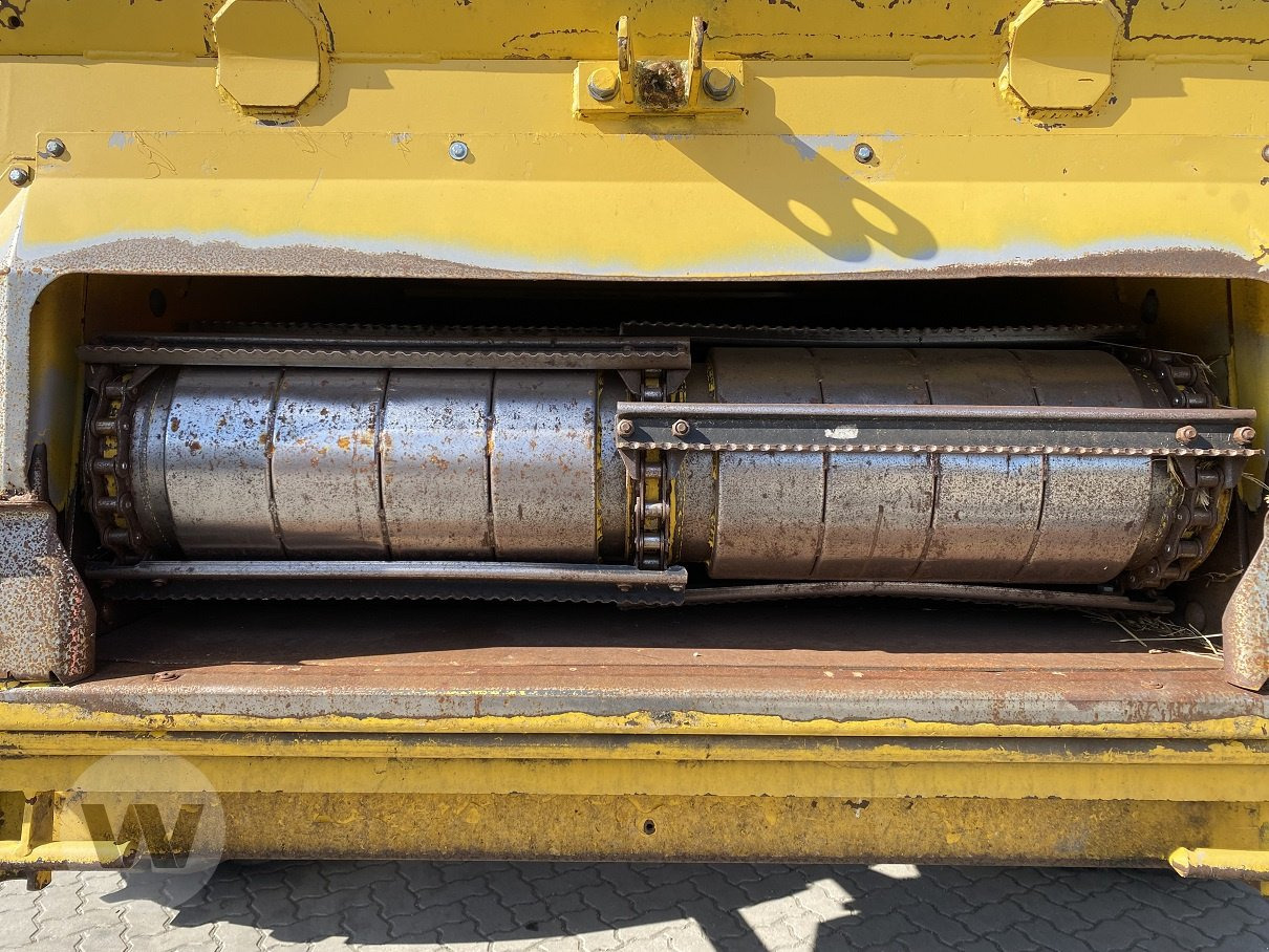 New Holland CR 9090 - Kombajn za žetvu: slika New Holland CR 9090 - Kombajn za žetvu New Holland CR 9090 - Kombajn za žetvu: slika New Holland CR 9090 - Kombajn za žetvu