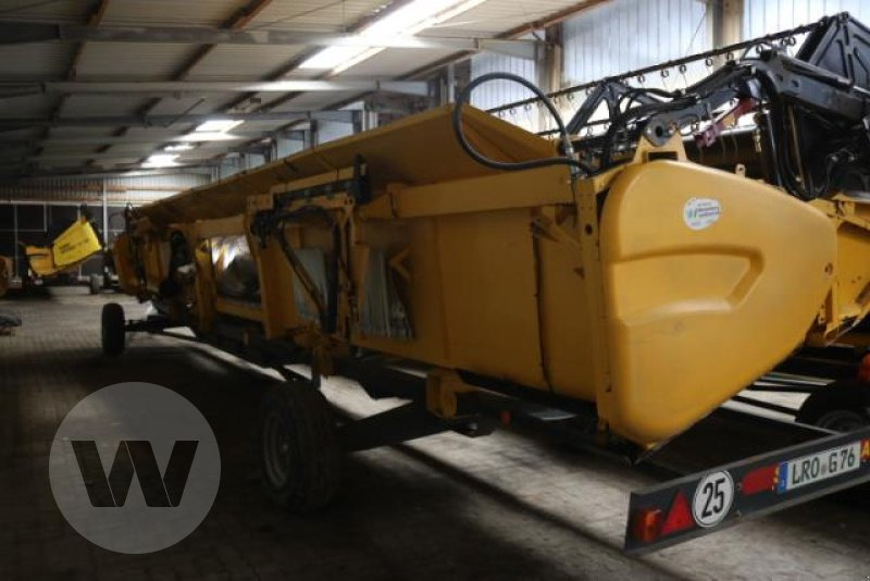 Kombajn za žetvu New Holland CR 9090 SCR: slika Kombajn za žetvu New Holland CR 9090 SCR