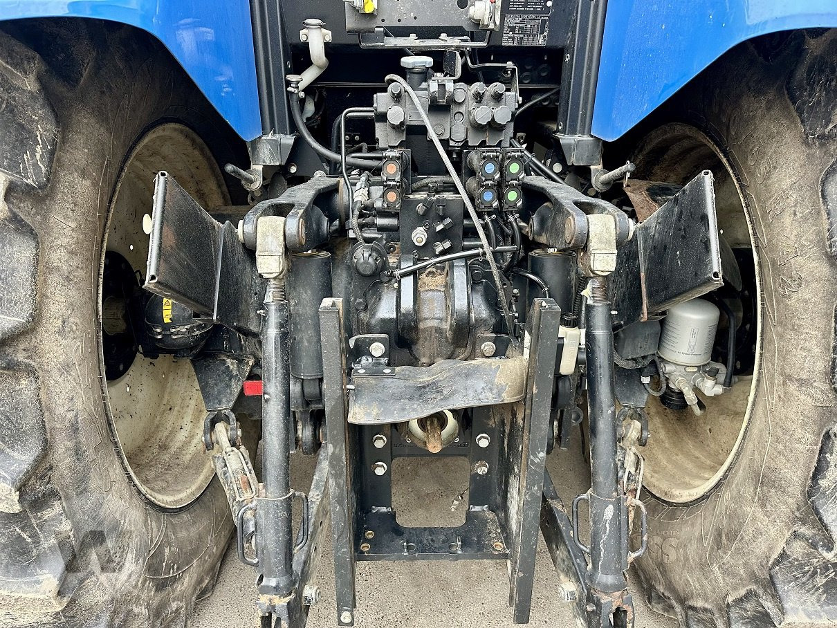 New Holland T 7.195 S - Traktor: slika New Holland T 7.195 S - Traktor New Holland T 7.195 S - Traktor: slika New Holland T 7.195 S - Traktor