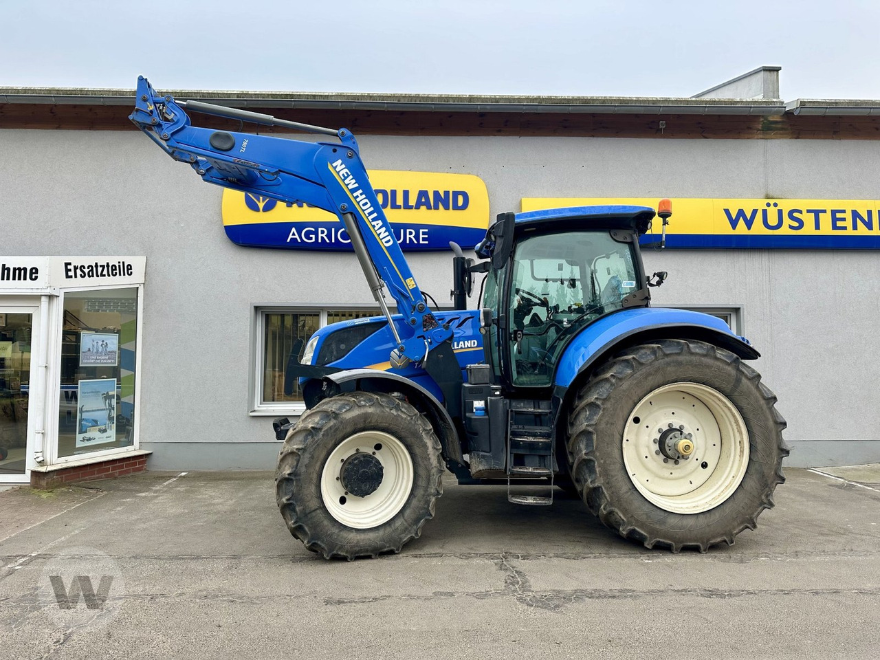 Zakup New Holland T 7.195 S New Holland T 7.195 S: slika Zakup New Holland T 7.195 S New Holland T 7.195 S Zakup New Holland T 7.195 S New Holland T 7.195 S: slika Zakup New Holland T 7.195 S New Holland T 7.195 S