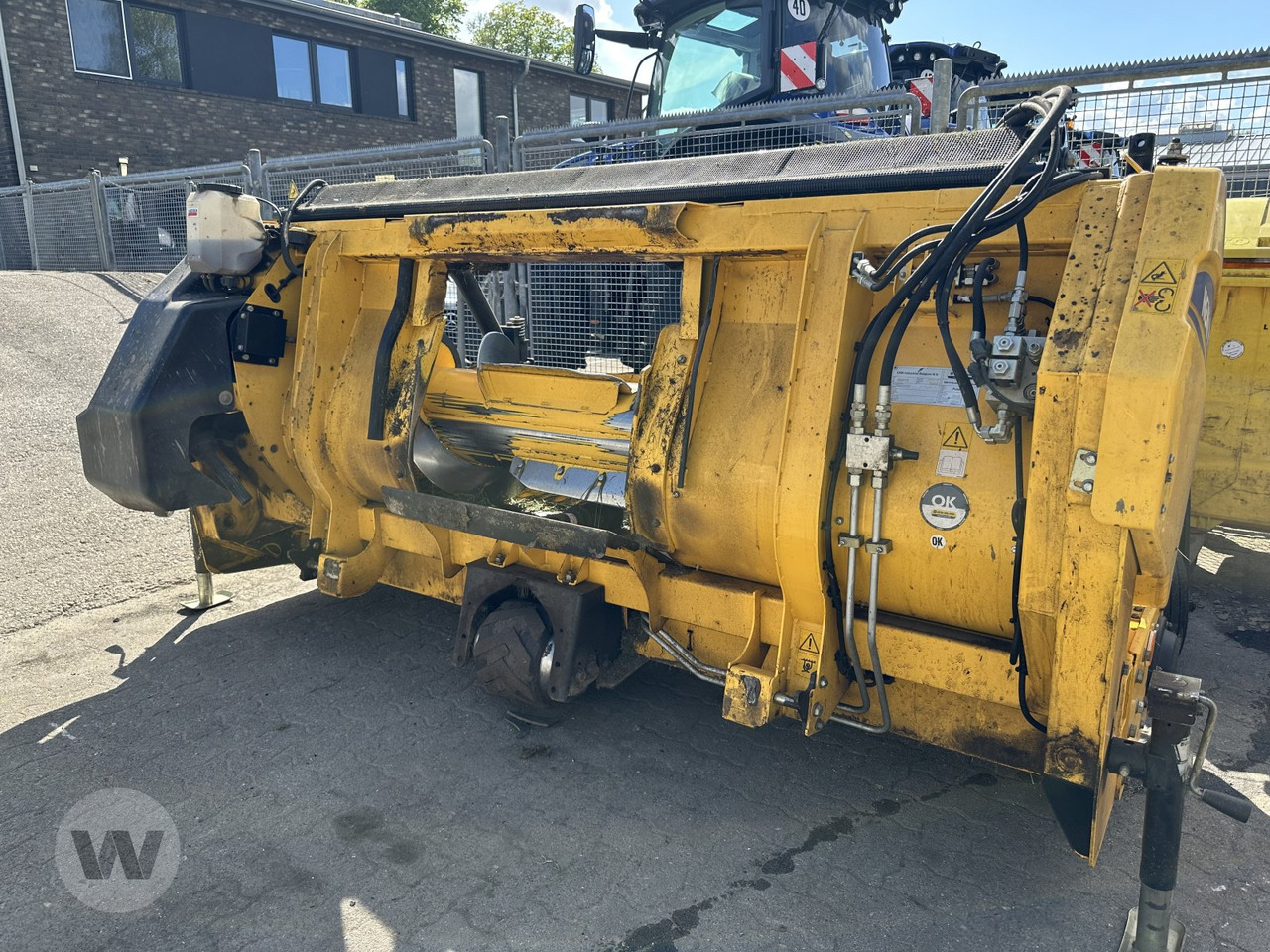 Priključak za Poljoprivredni strojevi New Holland Pick-Up 300 FP: slika Priključak za Poljoprivredni strojevi New Holland Pick-Up 300 FP