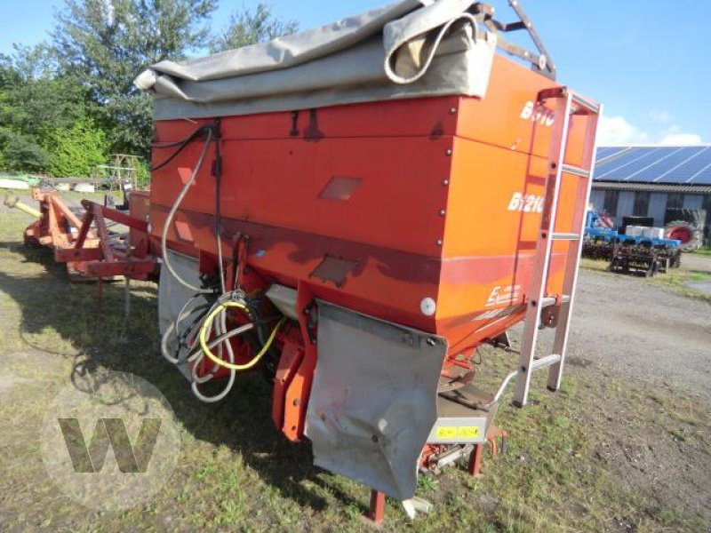 Rauch Axera H EMC - Rasipač gnojiva: slika Rauch Axera H EMC - Rasipač gnojiva Rauch Axera H EMC - Rasipač gnojiva: slika Rauch Axera H EMC - Rasipač gnojiva