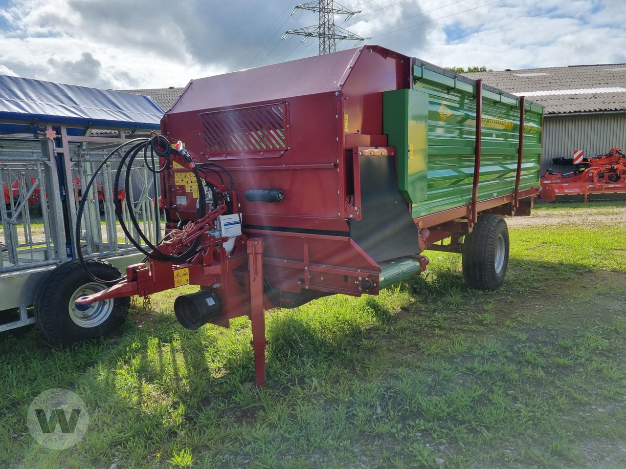 Strautmann FVW 120 - Vagon-miješalica za krmivo: slika Strautmann FVW 120 - Vagon-miješalica za krmivo Strautmann FVW 120 - Vagon-miješalica za krmivo: slika Strautmann FVW 120 - Vagon-miješalica za krmivo