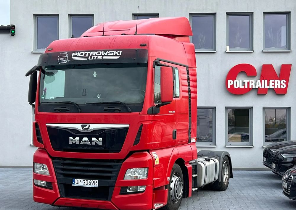 MAN TGX 18.420 XLX  LOW DECK - Tegljač: slika  MAN TGX 18.420 XLX  LOW DECK - Tegljač MAN TGX 18.420 XLX  LOW DECK - Tegljač: slika  MAN TGX 18.420 XLX  LOW DECK - Tegljač