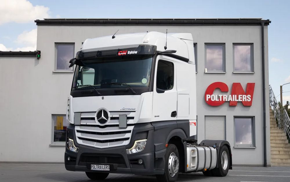 Mercedes-Benz Actros 1845 - Tegljač: slika Mercedes-Benz Actros 1845 - Tegljač Mercedes-Benz Actros 1845 - Tegljač: slika Mercedes-Benz Actros 1845 - Tegljač