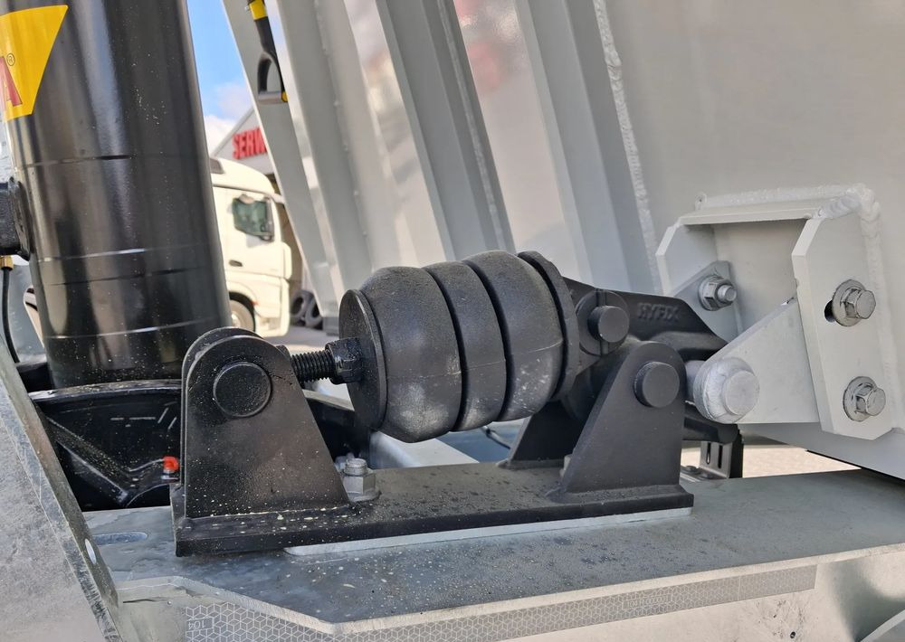 Zaslaw Aluminiowa skrzynia 28-33m3 - Kiper poluprikolica: slika Zaslaw Aluminiowa skrzynia 28-33m3 - Kiper poluprikolica Zaslaw Aluminiowa skrzynia 28-33m3 - Kiper poluprikolica: slika Zaslaw Aluminiowa skrzynia 28-33m3 - Kiper poluprikolica