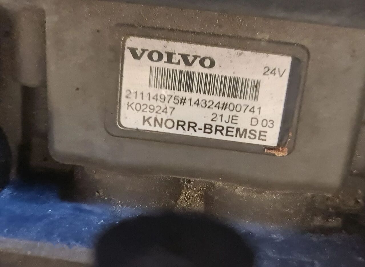 Knorr-Bremse K029247 21114975 Volvo FH4 FM truck - Kočioni ventil za Kamion: slika Knorr-Bremse K029247 21114975 Volvo FH4 FM truck - Kočioni ventil za Kamion Knorr-Bremse K029247 21114975 Volvo FH4 FM truck - Kočioni ventil za Kamion: slika Knorr-Bremse K029247 21114975 Volvo FH4 FM truck - Kočioni ventil za Kamion