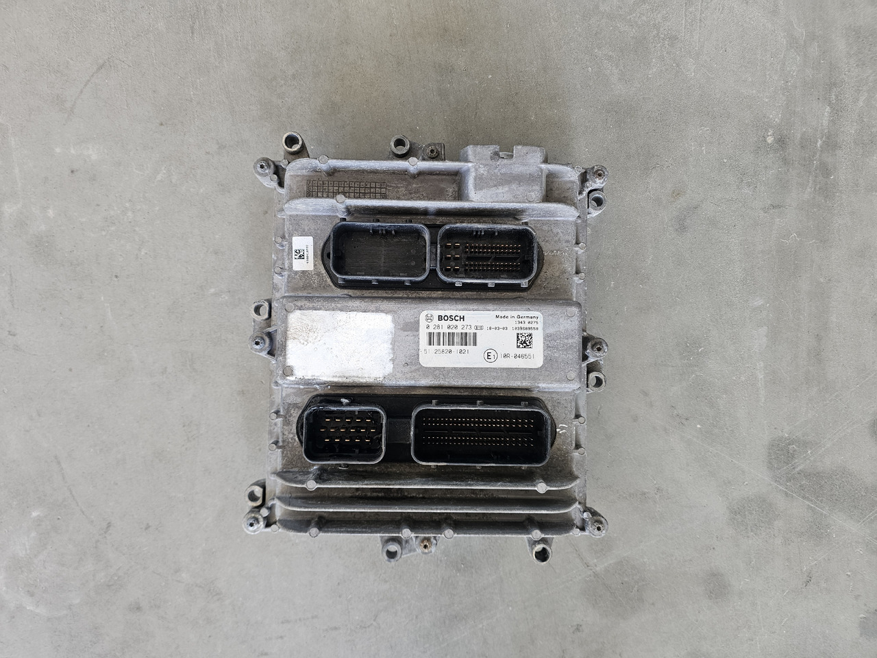MAN TGS TGX EURO 6 / D2676 / ENGINE CONTROL UNIT - Upravljačka jedinica (ECU): slika MAN TGS TGX EURO 6 / D2676 / ENGINE CONTROL UNIT - Upravljačka jedinica (ECU) MAN TGS TGX EURO 6 / D2676 / ENGINE CONTROL UNIT - Upravljačka jedinica (ECU): slika MAN TGS TGX EURO 6 / D2676 / ENGINE CONTROL UNIT - Upravljačka jedinica (ECU)