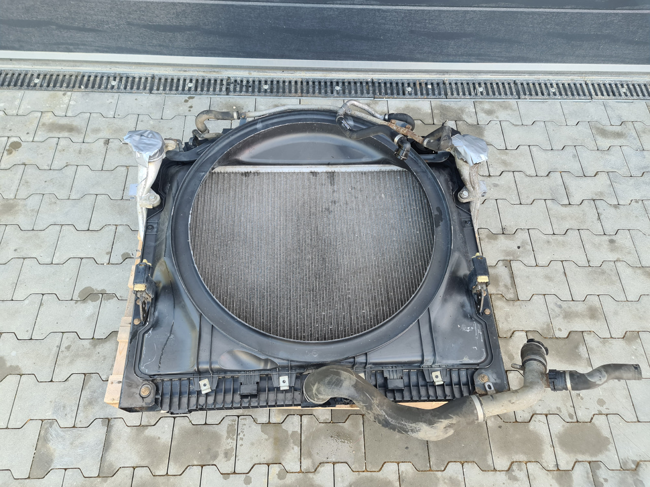 MERCEDES ATEGO ANTOS / EURO 6 / COOLER SET / INTERCOOLER / WATER COOLER / WORLDWIDE DELIVERY - Hladnjak: slika MERCEDES ATEGO ANTOS / EURO 6 / COOLER SET / INTERCOOLER / WATER COOLER / WORLDWIDE DELIVERY - Hladnjak MERCEDES ATEGO ANTOS / EURO 6 / COOLER SET / INTERCOOLER / WATER COOLER / WORLDWIDE DELIVERY - Hladnjak: slika MERCEDES ATEGO ANTOS / EURO 6 / COOLER SET / INTERCOOLER / WATER COOLER / WORLDWIDE DELIVERY - Hladnjak