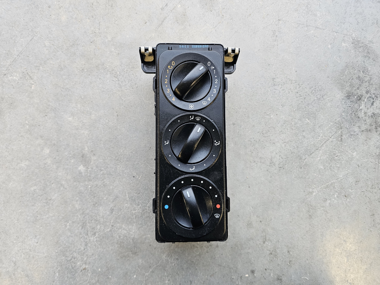 MERCEDES-BENZ ATEGO EURO 6 / HEATER PANEL / A9678200197 - Grijanje/ Ventilacija: slika MERCEDES-BENZ ATEGO EURO 6 / HEATER PANEL / A9678200197 - Grijanje/ Ventilacija MERCEDES-BENZ ATEGO EURO 6 / HEATER PANEL / A9678200197 - Grijanje/ Ventilacija: slika MERCEDES-BENZ ATEGO EURO 6 / HEATER PANEL / A9678200197 - Grijanje/ Ventilacija