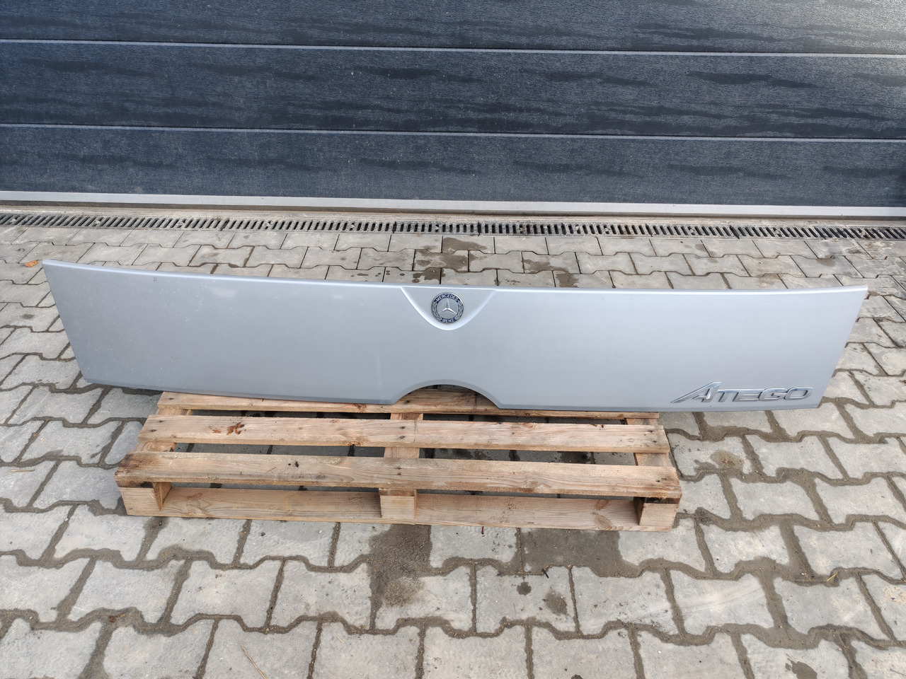 MERCEDES-BENZ ATEGO MP4 EURO 6 / FRONT BONNET - Hauba: slika MERCEDES-BENZ ATEGO MP4 EURO 6 / FRONT BONNET - Hauba MERCEDES-BENZ ATEGO MP4 EURO 6 / FRONT BONNET - Hauba: slika MERCEDES-BENZ ATEGO MP4 EURO 6 / FRONT BONNET - Hauba