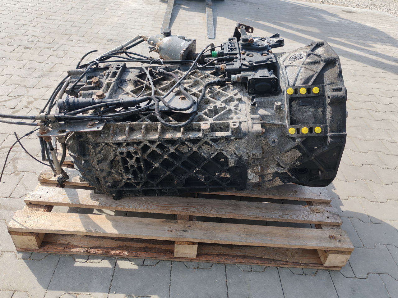 Mjenjač RENAULT DXI / ZF NEW ECOSPLIT 16S2220 TD / MANUAL / DELIVERY: slika Mjenjač RENAULT DXI / ZF NEW ECOSPLIT 16S2220 TD / MANUAL / DELIVERY