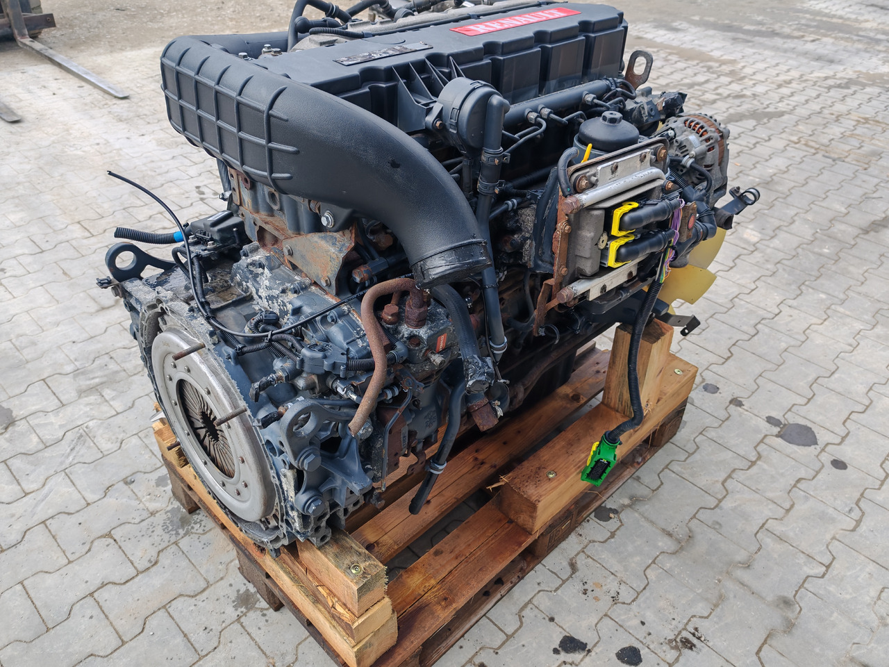 Motor RENAULT MIDLUM DXI / DXI7 260-EUV / COMPLETE ENGINE / DEUTZ: slika Motor RENAULT MIDLUM DXI / DXI7 260-EUV / COMPLETE ENGINE / DEUTZ Motor RENAULT MIDLUM DXI / DXI7 260-EUV / COMPLETE ENGINE / DEUTZ: slika Motor RENAULT MIDLUM DXI / DXI7 260-EUV / COMPLETE ENGINE / DEUTZ