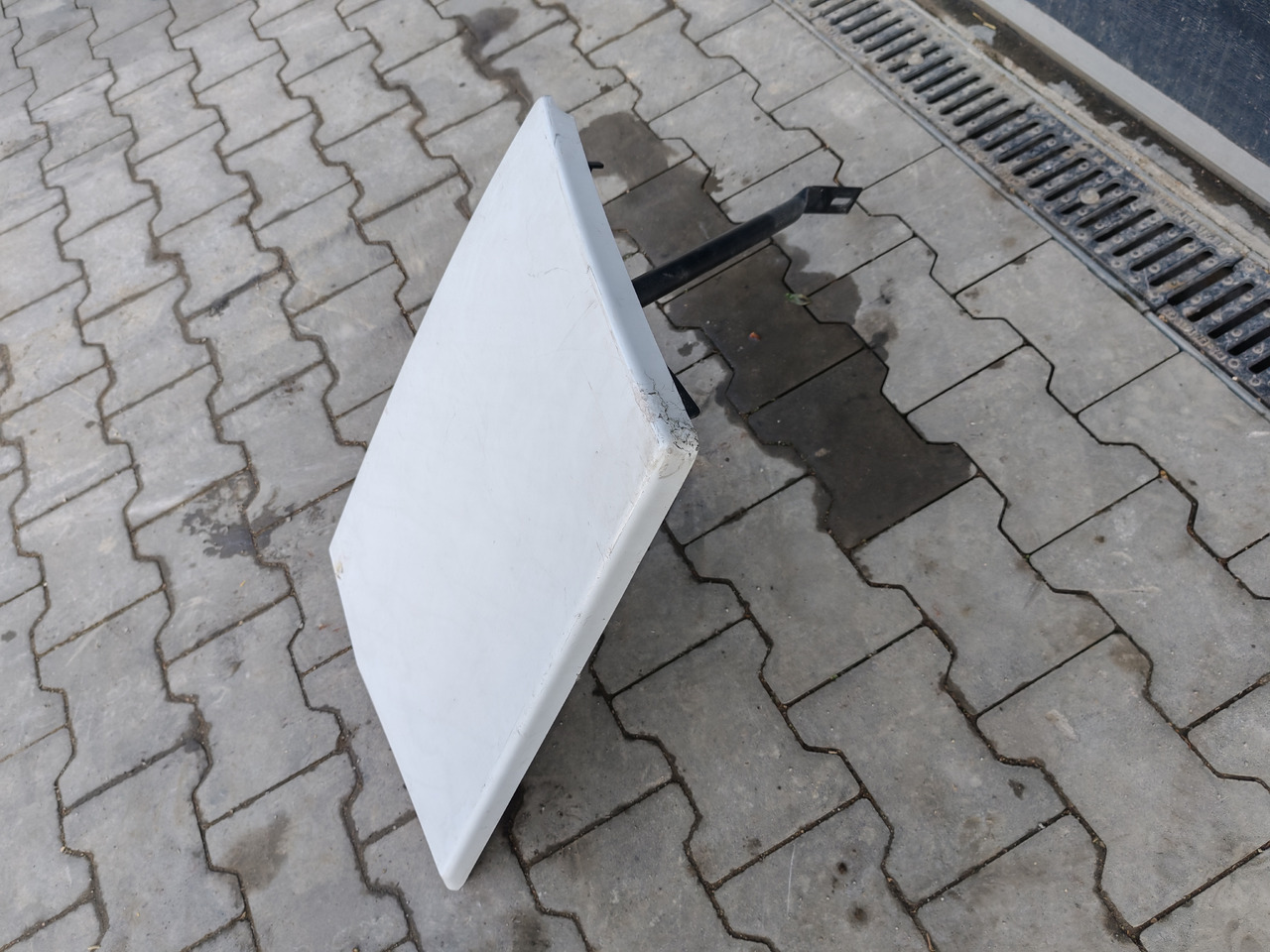 RENAULT RANGE T EURO 6 / HIGH CAB / LEFT SPOILER EXTENDER - Aerodinamika/ Spojler: slika RENAULT RANGE T EURO 6 / HIGH CAB / LEFT SPOILER EXTENDER - Aerodinamika/ Spojler RENAULT RANGE T EURO 6 / HIGH CAB / LEFT SPOILER EXTENDER - Aerodinamika/ Spojler: slika RENAULT RANGE T EURO 6 / HIGH CAB / LEFT SPOILER EXTENDER - Aerodinamika/ Spojler