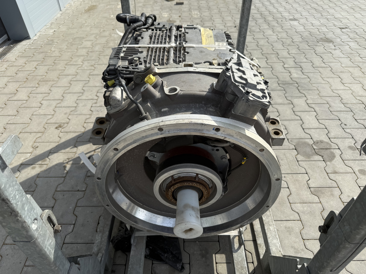 VOLVO BUS HYBRID Automatic gearbox AT2412F electric motor EMDS120 (EMD300B) / NEW - Mjenjač za Gradski autobus: slika VOLVO BUS HYBRID Automatic gearbox AT2412F electric motor EMDS120 (EMD300B) / NEW - Mjenjač za Gradski autobus VOLVO BUS HYBRID Automatic gearbox AT2412F electric motor EMDS120 (EMD300B) / NEW - Mjenjač za Gradski autobus: slika VOLVO BUS HYBRID Automatic gearbox AT2412F electric motor EMDS120 (EMD300B) / NEW - Mjenjač za Gradski autobus