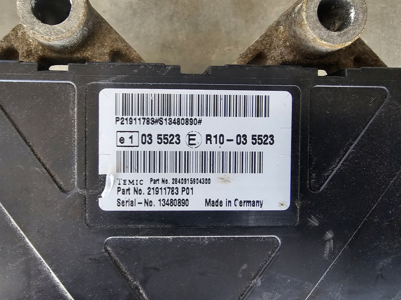 VOLVO FH4 FM4 / ADBLUE SCR CONTROL UNIT / 21911783 P01 - Upravljačka jedinica (ECU): slika VOLVO FH4 FM4 / ADBLUE SCR CONTROL UNIT / 21911783 P01 - Upravljačka jedinica (ECU) VOLVO FH4 FM4 / ADBLUE SCR CONTROL UNIT / 21911783 P01 - Upravljačka jedinica (ECU): slika VOLVO FH4 FM4 / ADBLUE SCR CONTROL UNIT / 21911783 P01 - Upravljačka jedinica (ECU)