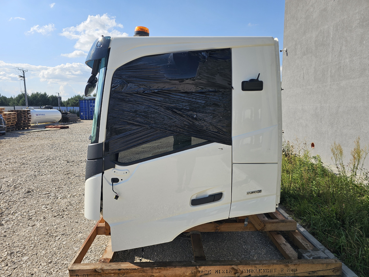 VOLVO FM5 FMX LOW DAY CAB / FULLY COMPLETE / BRAND NEW - Kabina: slika VOLVO FM5 FMX LOW DAY CAB / FULLY COMPLETE / BRAND NEW - Kabina VOLVO FM5 FMX LOW DAY CAB / FULLY COMPLETE / BRAND NEW - Kabina: slika VOLVO FM5 FMX LOW DAY CAB / FULLY COMPLETE / BRAND NEW - Kabina