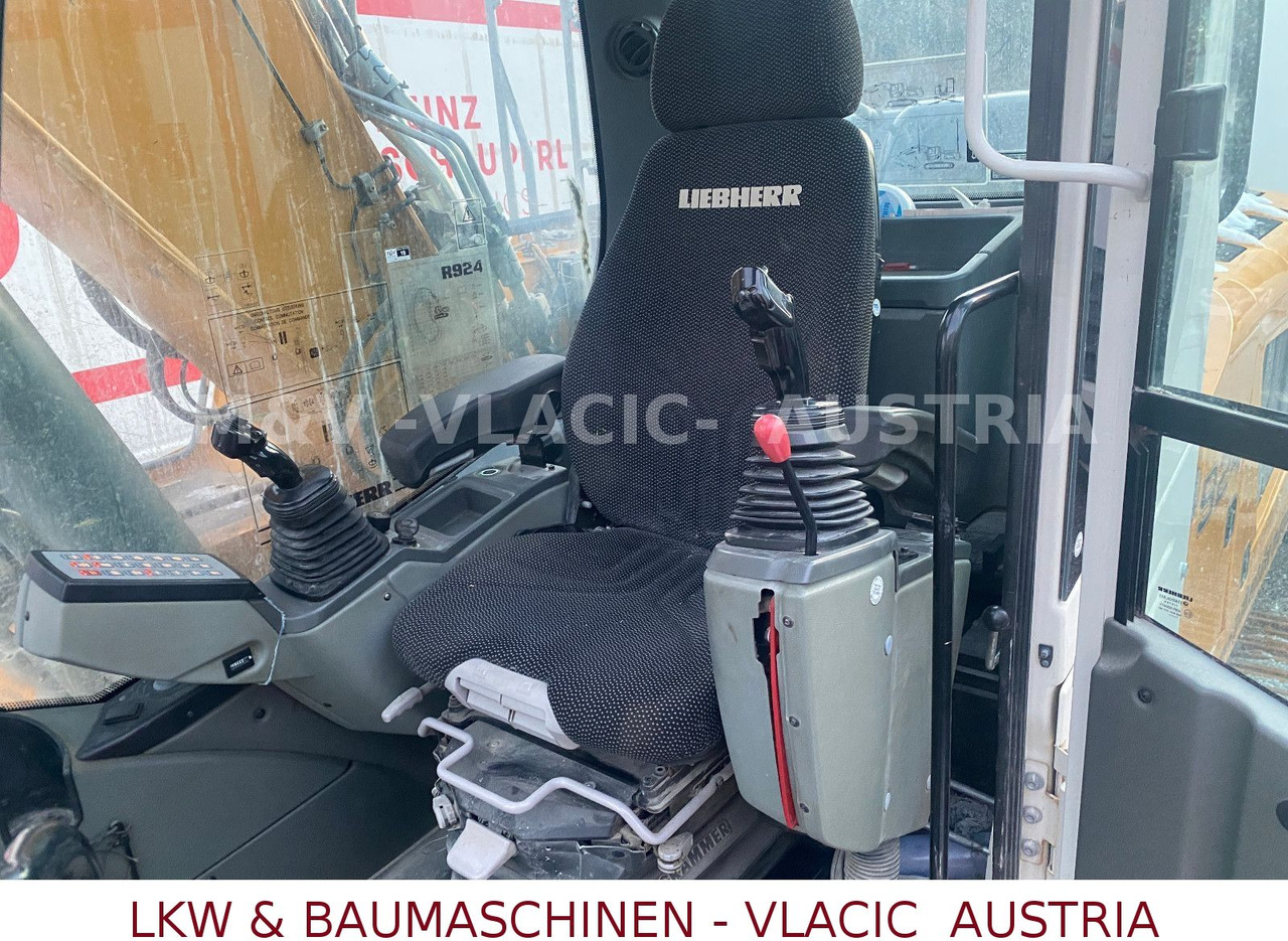 Liebherr R 924 LC - Bager gusjeničar: slika Liebherr R 924 LC - Bager gusjeničar Liebherr R 924 LC - Bager gusjeničar: slika Liebherr R 924 LC - Bager gusjeničar