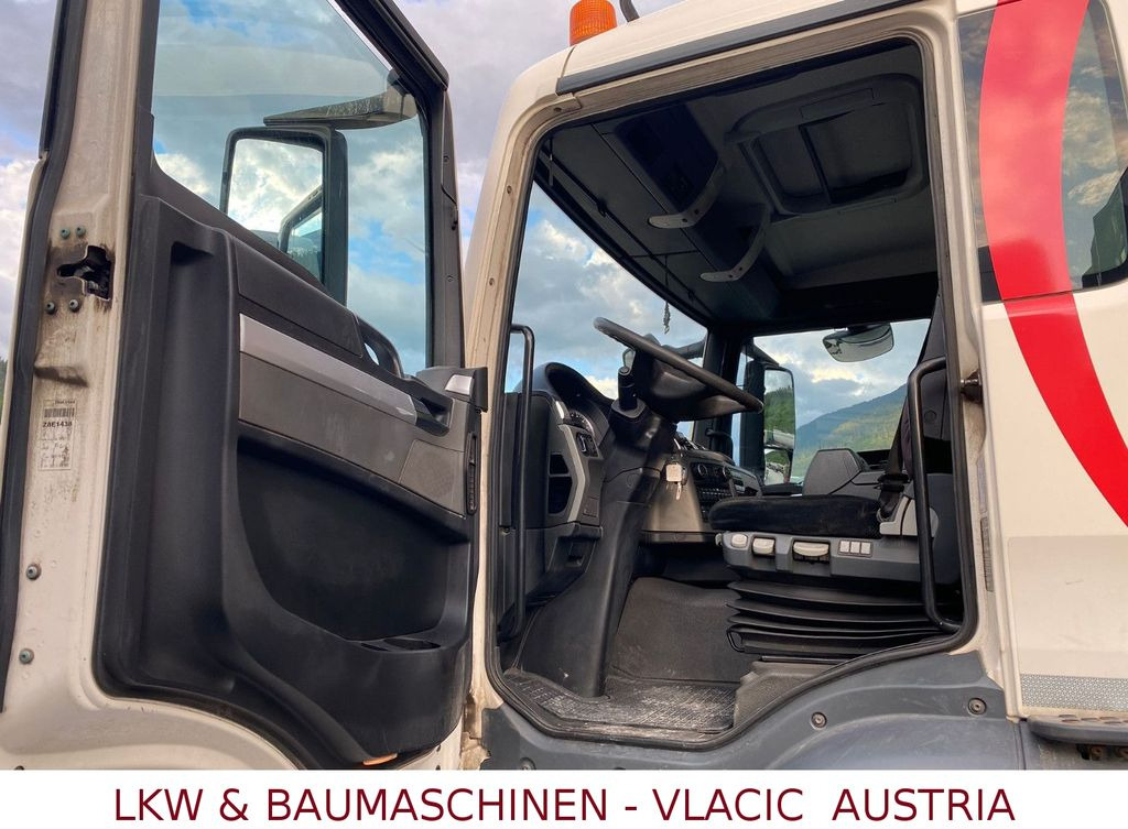 MAN TGS 33.440 (6x4) EEV Abrollkipper MAN TGS 33.440 (6x4) EEV Abrollkipper - Kamion s kukastom dizalicom: slika MAN TGS 33.440 (6x4) EEV Abrollkipper MAN TGS 33.440 (6x4) EEV Abrollkipper - Kamion s kukastom dizalicom MAN TGS 33.440 (6x4) EEV Abrollkipper MAN TGS 33.440 (6x4) EEV Abrollkipper - Kamion s kukastom dizalicom: slika MAN TGS 33.440 (6x4) EEV Abrollkipper MAN TGS 33.440 (6x4) EEV Abrollkipper - Kamion s kukastom dizalicom