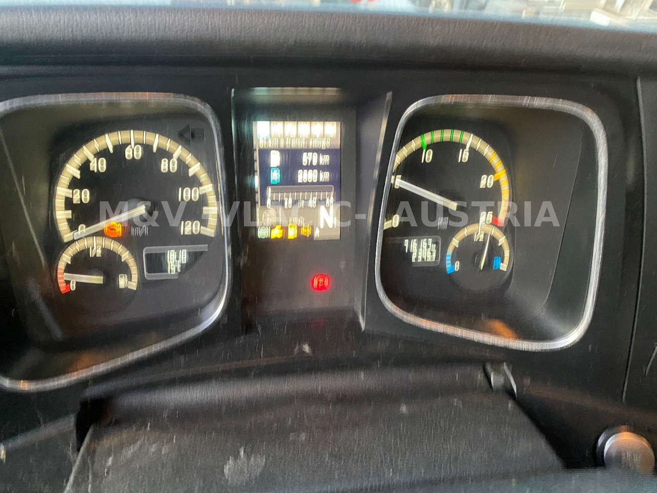 Mercedes-Benz 2542 - Transporter kontejnera/ Kamion s izmjenjivim sanducima: slika Mercedes-Benz 2542 - Transporter kontejnera/ Kamion s izmjenjivim sanducima Mercedes-Benz 2542 - Transporter kontejnera/ Kamion s izmjenjivim sanducima: slika Mercedes-Benz 2542 - Transporter kontejnera/ Kamion s izmjenjivim sanducima