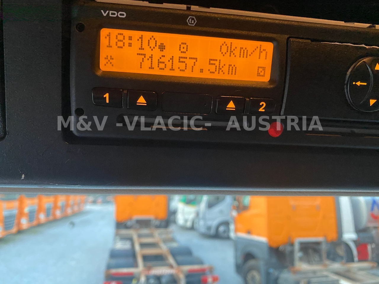 Mercedes-Benz 2542 - Transporter kontejnera/ Kamion s izmjenjivim sanducima: slika Mercedes-Benz 2542 - Transporter kontejnera/ Kamion s izmjenjivim sanducima Mercedes-Benz 2542 - Transporter kontejnera/ Kamion s izmjenjivim sanducima: slika Mercedes-Benz 2542 - Transporter kontejnera/ Kamion s izmjenjivim sanducima