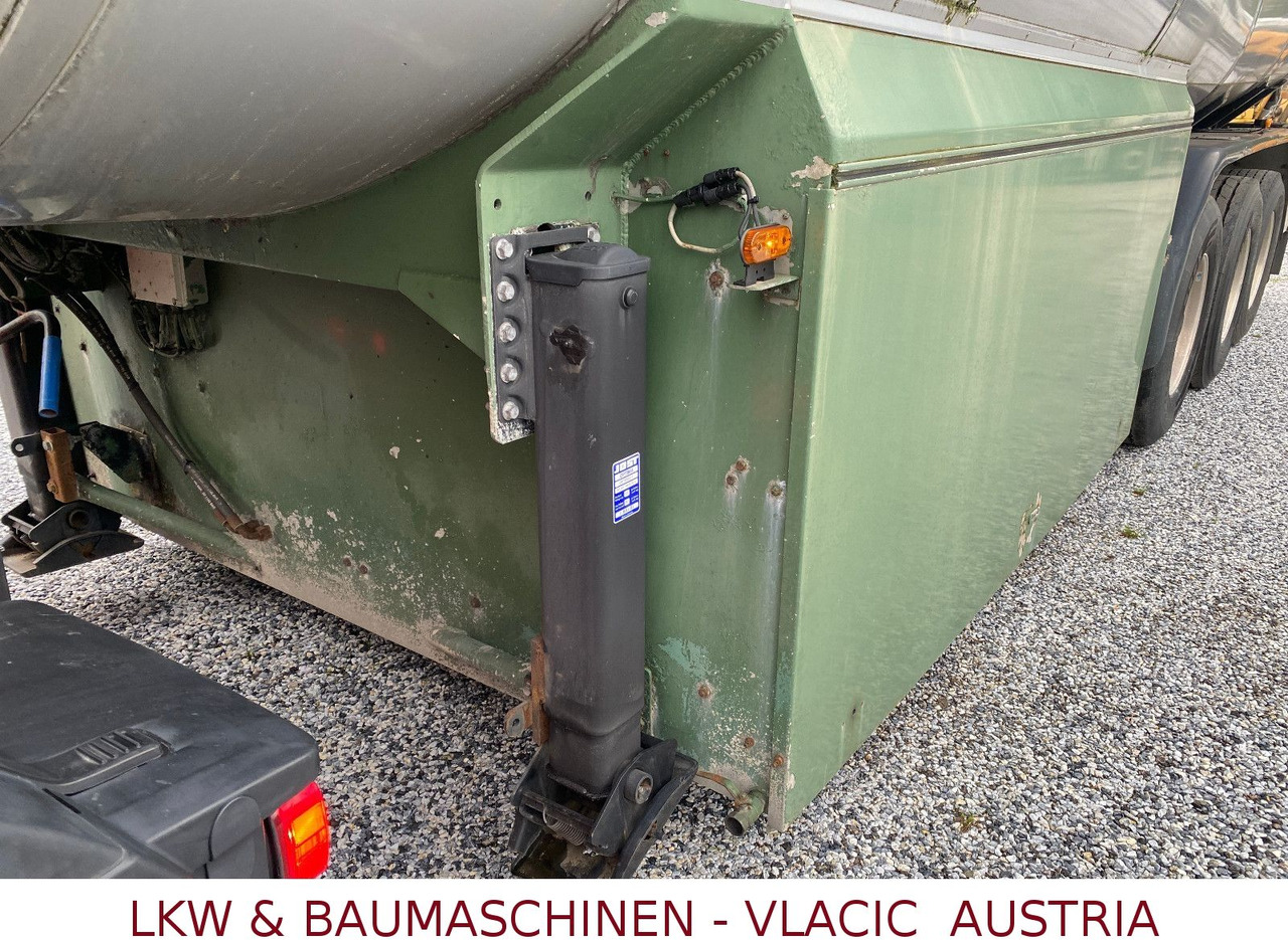 Zakup  Schwarzmüller Tank für Öl transport Schwarzmüller Tank für Öl transport: slika Zakup  Schwarzmüller Tank für Öl transport Schwarzmüller Tank für Öl transport