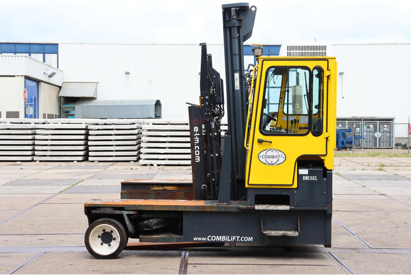 Combilift C12000 - Bočni utovarivač: slika Combilift C12000 - Bočni utovarivač Combilift C12000 - Bočni utovarivač: slika Combilift C12000 - Bočni utovarivač