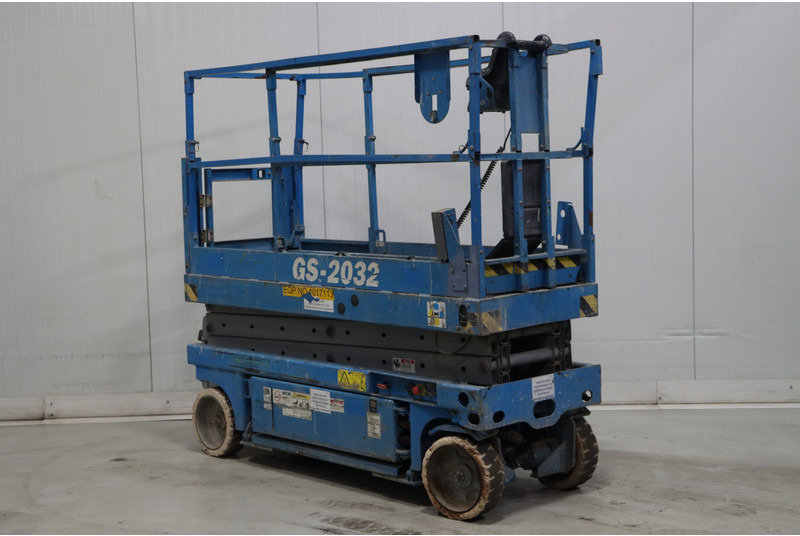 Genie GS-2032 - Škarasta podizna platforma: slika Genie GS-2032 - Škarasta podizna platforma Genie GS-2032 - Škarasta podizna platforma: slika Genie GS-2032 - Škarasta podizna platforma
