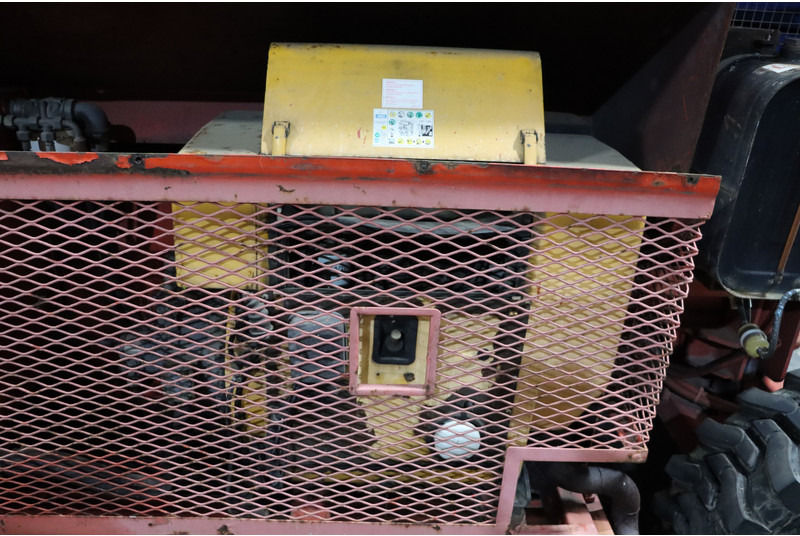 Holland lift 195DL25/S - Škarasta podizna platforma: slika Holland lift 195DL25/S - Škarasta podizna platforma Holland lift 195DL25/S - Škarasta podizna platforma: slika Holland lift 195DL25/S - Škarasta podizna platforma