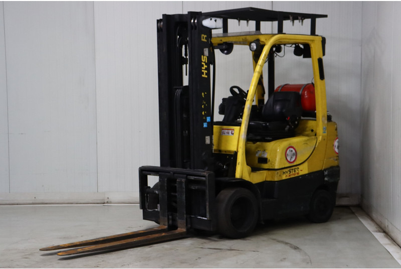 Hyster S3.0FT - Plinski viličar: slika Hyster S3.0FT - Plinski viličar Hyster S3.0FT - Plinski viličar: slika Hyster S3.0FT - Plinski viličar