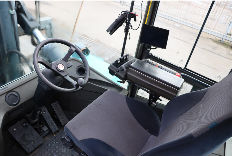 KONECRANES 33-1200C - Diesel viličar: slika KONECRANES 33-1200C - Diesel viličar KONECRANES 33-1200C - Diesel viličar: slika KONECRANES 33-1200C - Diesel viličar